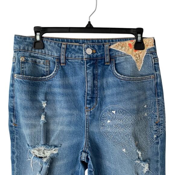 Pilcro Anthropologie Embroidered Patch Heart Words Jeans size 28 - Picture 2 of 11